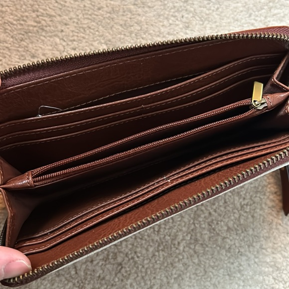 Fossil Wallet - Picture 5 of 9